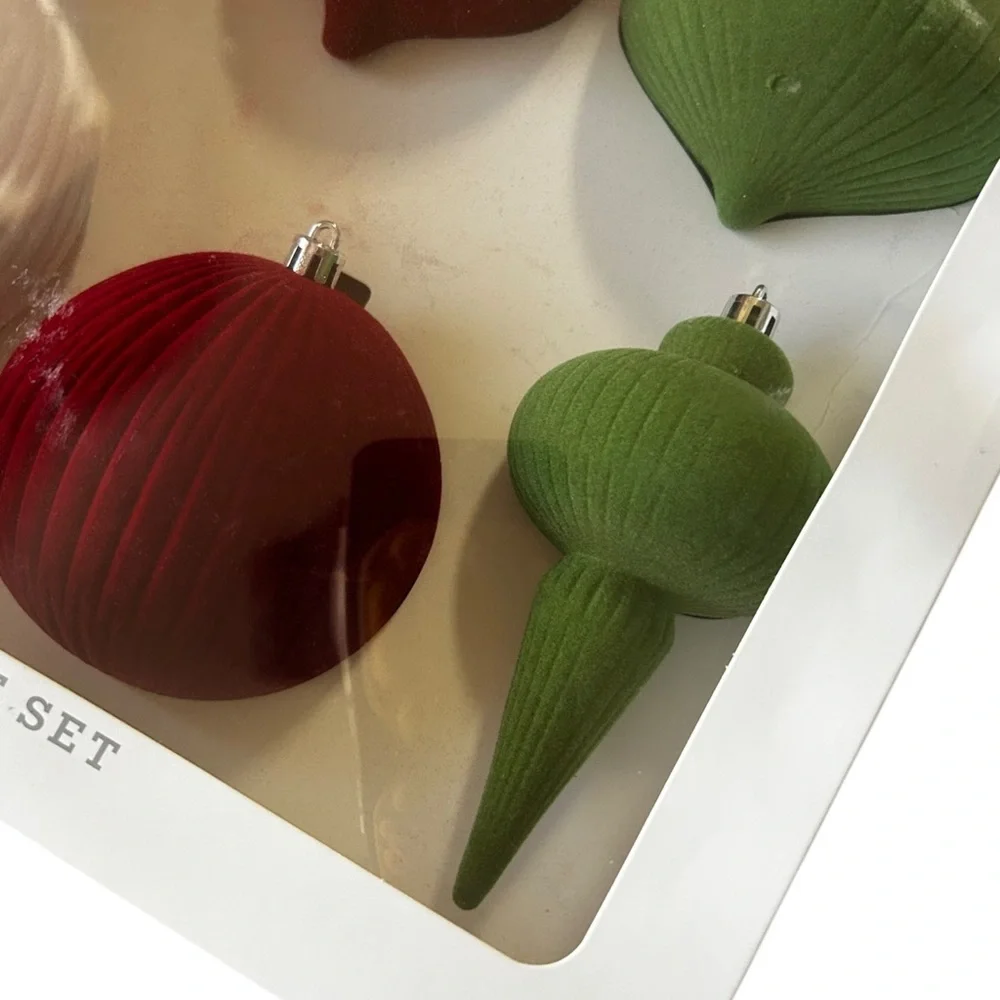 Wondershop Holiday Ornament Set - Red, Green, and White